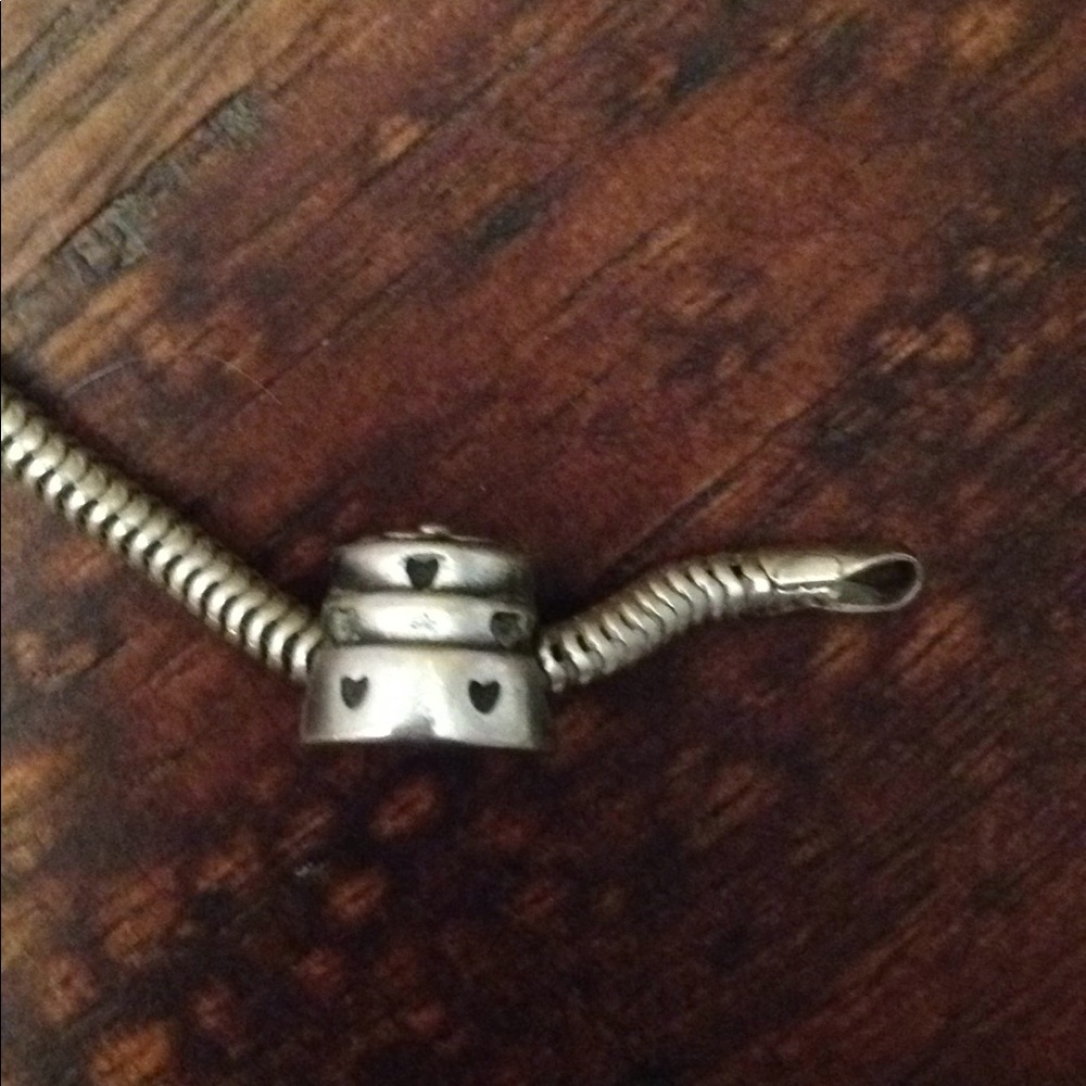 Cake charm